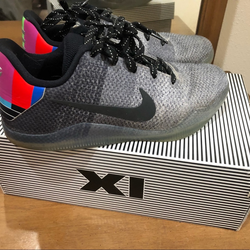 Kobe XI Elite Boys